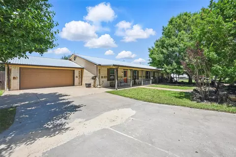 Exterior - 2800 E Fm 4, Cleburne, TX 76031 photo 2 of 3