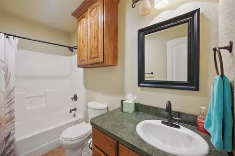 Bath - 2800 E Fm 4, Cleburne, TX 76031 photo 4 of 6