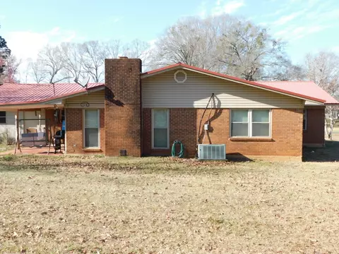 Exterior - 214 Springhill Airport Loop, Springhill, LA 71075 photo 4 of 6