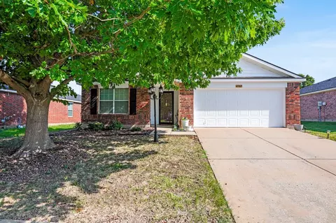 4507 Falcon Dr, Sherman, TX 75092