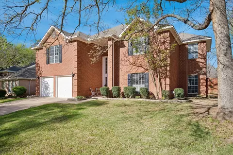 6016 Red Fern Dr, Arlington, TX 76001