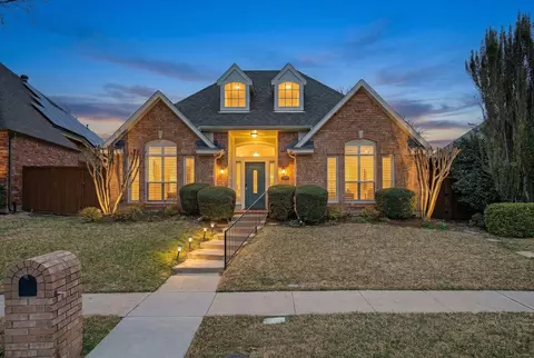 1720 Seminary Dr, Plano, TX 75075