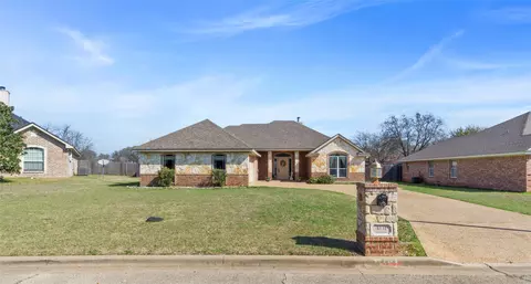 Exterior - 401 Greystone Dr, Lorena, TX 76655 photo 3 of 4