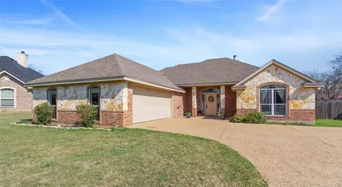Exterior - 401 Greystone Dr, Lorena, TX 76655 photo 2 of 4