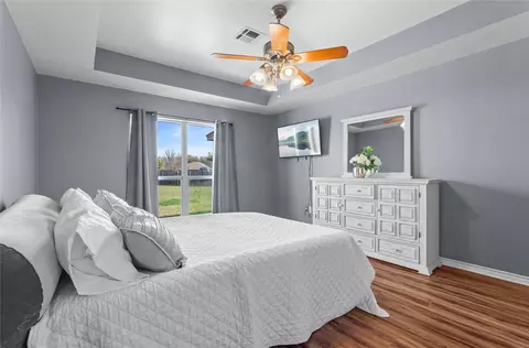 Bedroom - 401 Greystone Dr, Lorena, TX 76655 photo 3 of 6