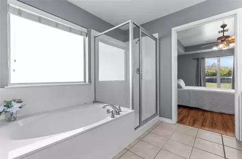 Bath - 401 Greystone Dr, Lorena, TX 76655 photo 1 of 4