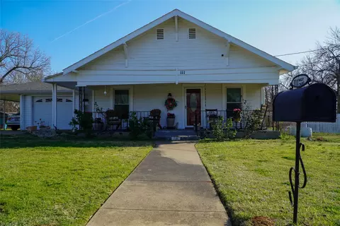 111 W 3rd St, Keene, TX 76059