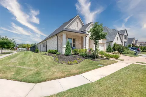 1820 Welker Dr, Van Alstyne, TX 75495