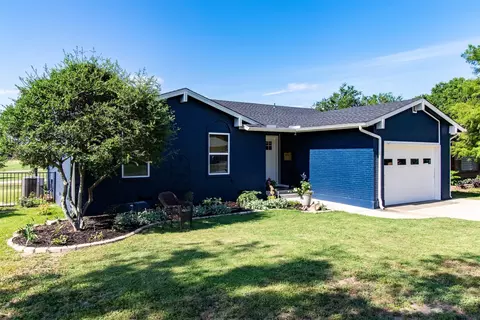818 E Heath St, Rockwall, TX 75087