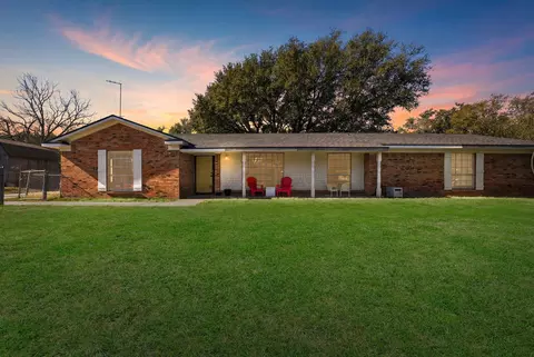 104 Beard Dr, Itasca, TX 76055