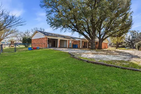Exterior - 104 Beard Dr, Itasca, TX 76055 photo 8 of 8