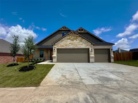 1900 W Westhill Dr, Cleburne, TX 76033