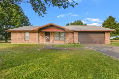 1454 County Road 4120, Bonham, TX 75418