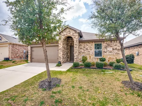 2431 Rosharon Dr, Forney, TX 75126
