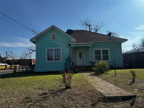 701 Van Sickle St, Sulphur Springs, TX 75482