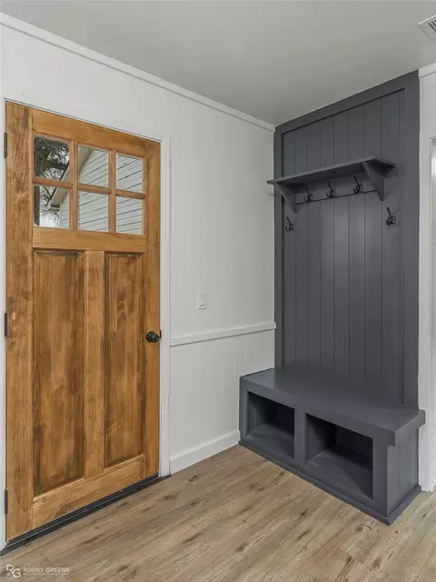 Entry Way - 16242 Highway 157, Benton, LA 71006 photo 1 of 1
