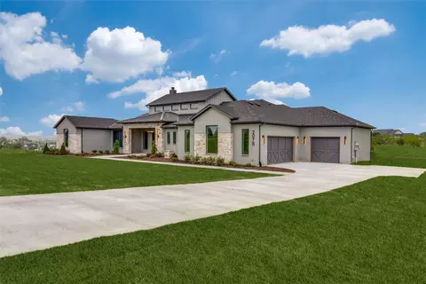 2078 Hidden Bluff Dr, Aledo, TX 76008