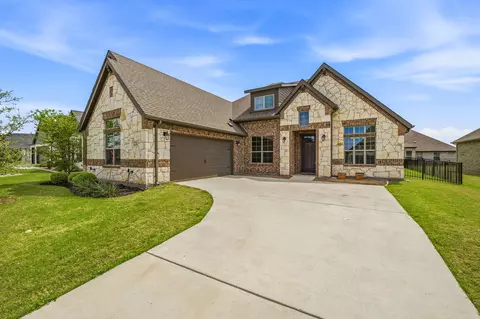 1038 Mickelson Dr, Granbury, TX 76048