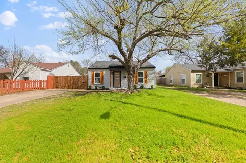 534 NE 23rd St, Grand Prairie, TX 75050
