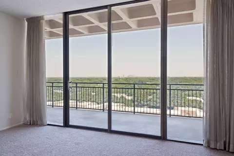 6335 W Northwest Hwy #913, Dallas, TX 75225