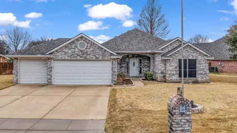 234 Shirley Cir, Weatherford, TX 76087