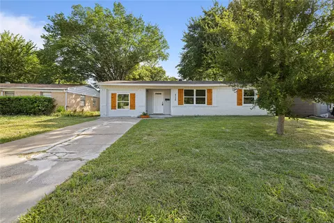 4738 Bedford Dr, Mesquite, TX 75150