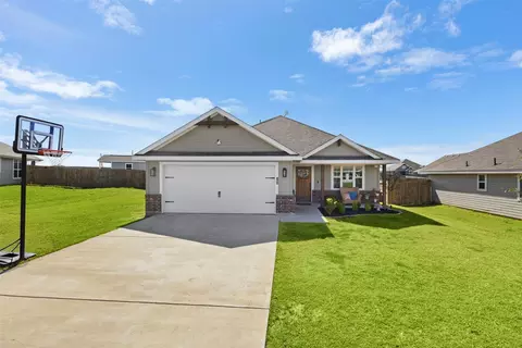 103 Olivia St, Hillsboro, TX 76645