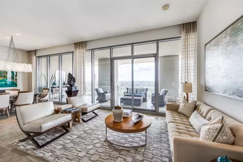 1717 Arts Plz #1808, Dallas, TX 75201