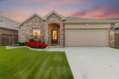 3741 Maroon Creek Rd, Aubrey, TX 76227
