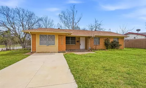 2502 Wanda Dr, Mesquite, TX 75149