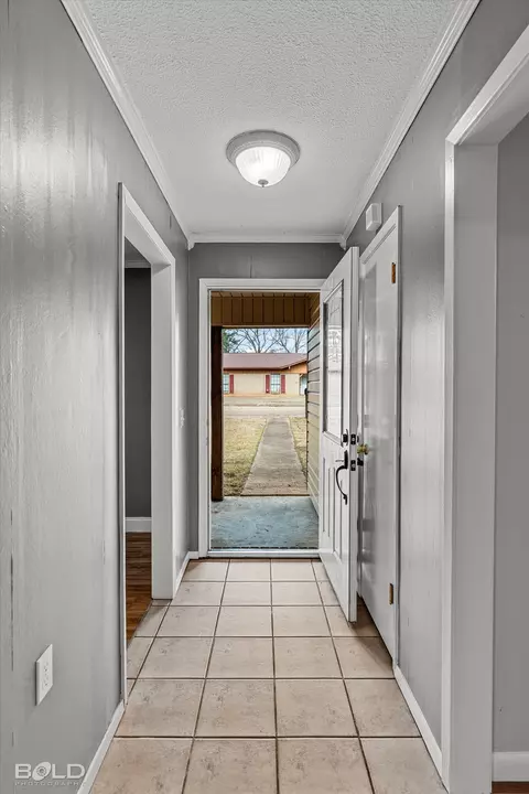 Entry Way - 103 Arkla Dr, Springhill, LA 71075 photo 1 of 1