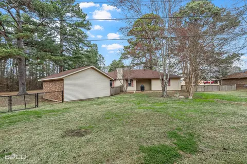 Exterior - 103 Arkla Dr, Springhill, LA 71075 photo 5 of 7