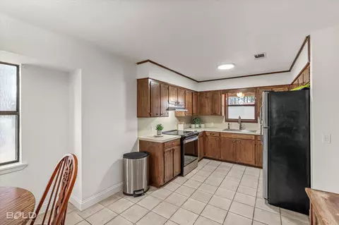 Kitchen - 103 Arkla Dr, Springhill, LA 71075 photo 1 of 3