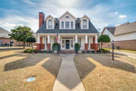 8 Griffith Ct, Terrell, TX 75160
