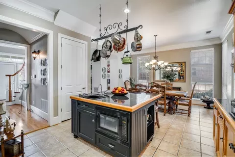 Kitchen - 8 Griffith Ct, Terrell, TX 75160 photo 3 of 3