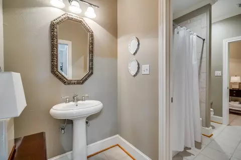 Bath - 8 Griffith Ct, Terrell, TX 75160 photo 4 of 4