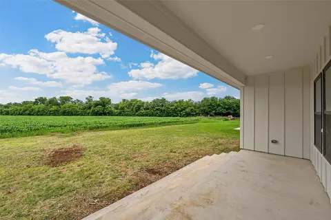 Exterior - 5200 Bogey Ln, Waco, TX 76708 photo 5 of 8