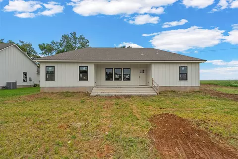 Exterior - 5200 Bogey Ln, Waco, TX 76708 photo 8 of 8