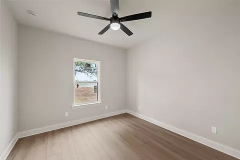 Bedroom - 5200 Bogey Ln, Waco, TX 76708 photo 2 of 6