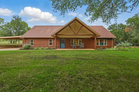 127 Pleasant Valley Ln, Weatherford, TX 76087