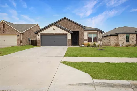 3464 Montego Bay Ln, Fort Worth, TX 76123