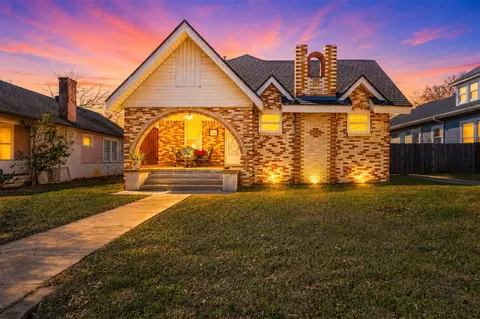 520 N 26th St, Waco, TX 76707