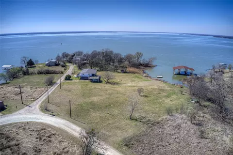3892 Thunder Point Dr, Lone Oak, TX 75453