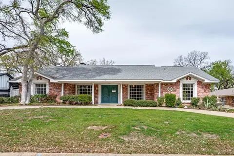 5001 Boulder Lake Rd, Fort Worth, TX 76103