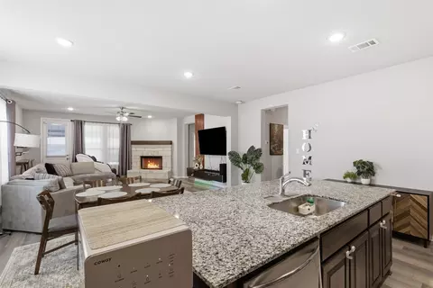 801 Taliaferro Trl, Springtown, TX 76082