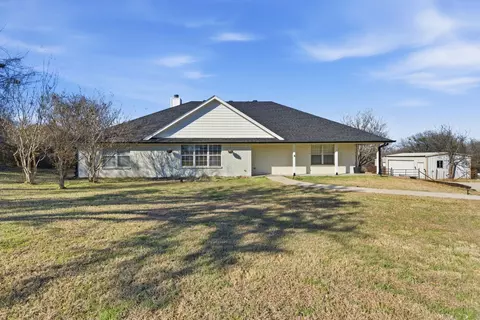321 E Woody Creek Ct, Springtown, TX 76082