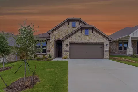 525 Waterford Park Blvd, Weatherford, TX 76087