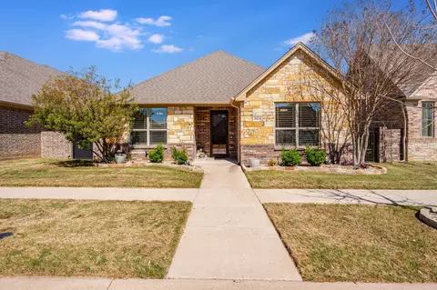 3414 Fountain Way, Granbury, TX 76049