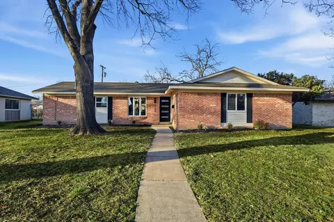 1109 Wake Dr, Richardson, TX 75081