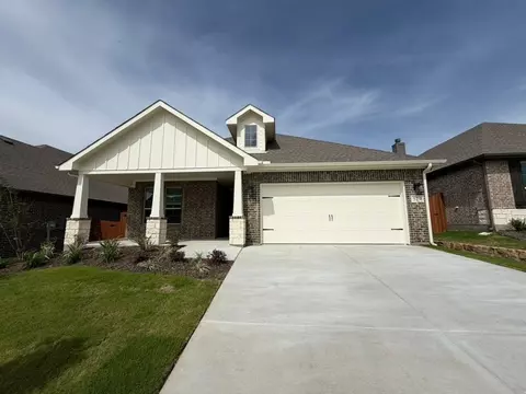 529 Waterford Park Blvd, Weatherford, TX 76087